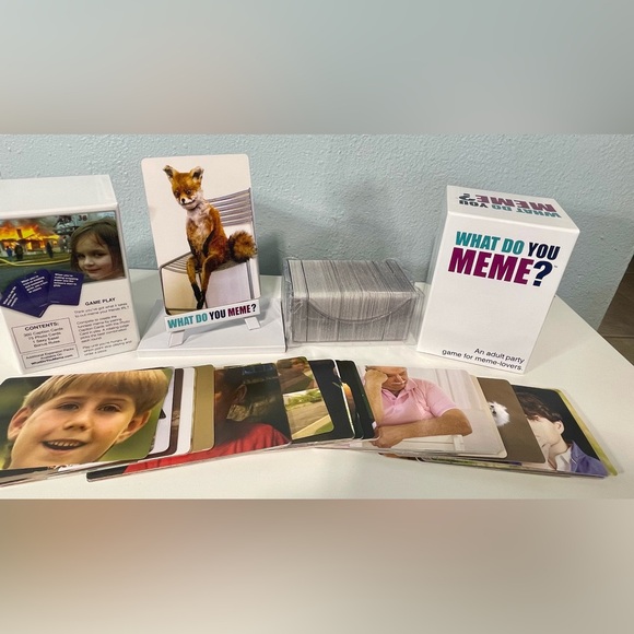 What do you MEME? 😍 Card Game - Picture 3 of 4